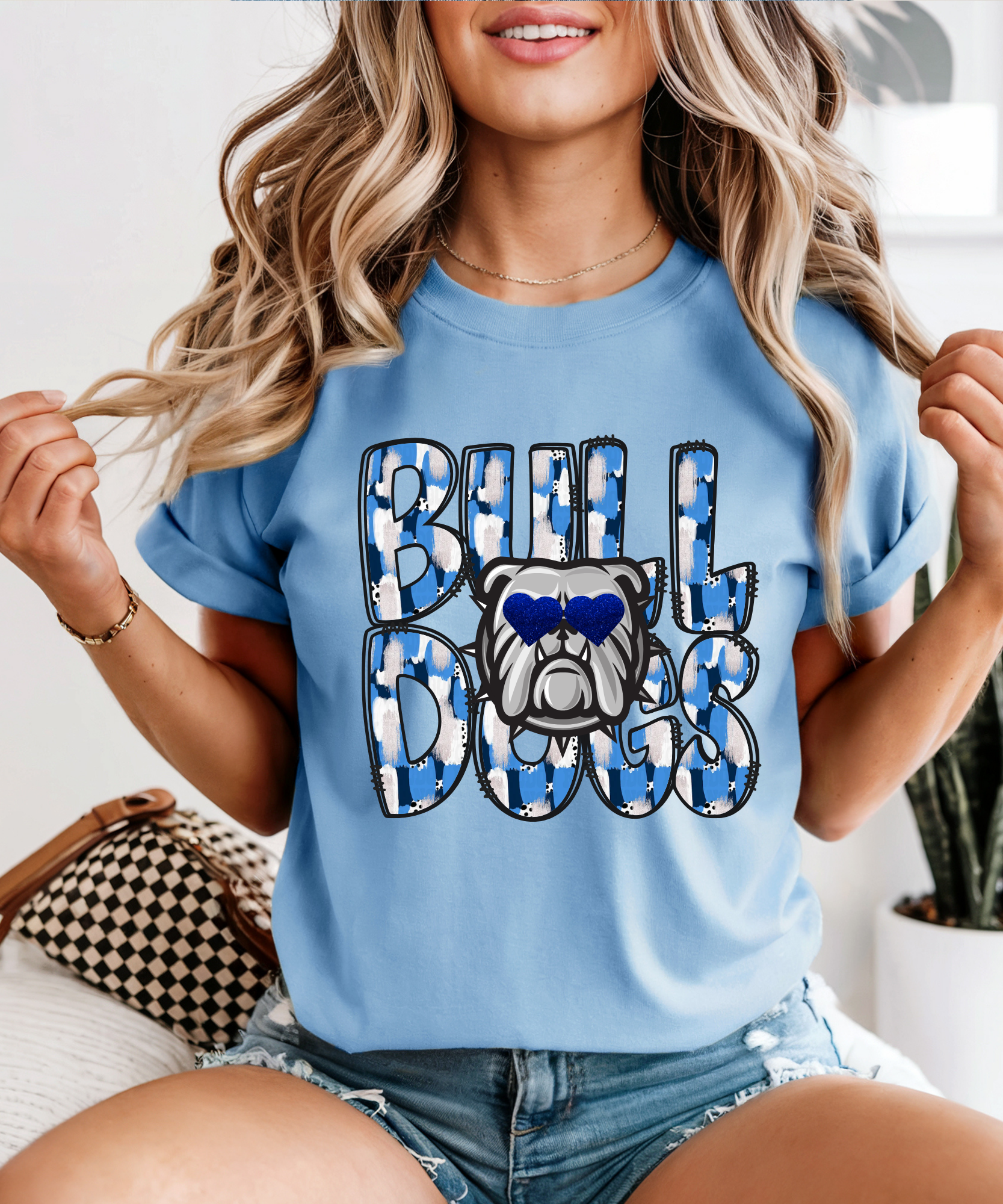 Bulldogs Heart Eyes Tee